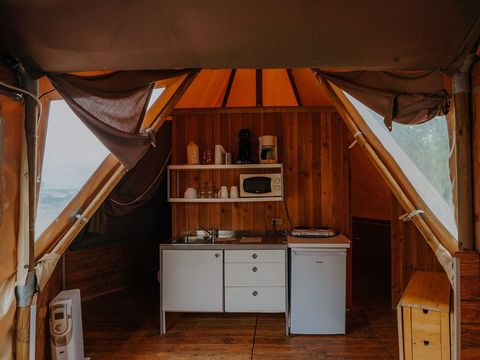 HÉBERGEMENT INSOLITE 7 personnes - Tipi Lodge 6/7 pers