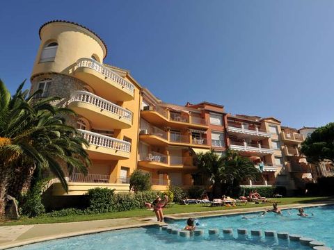 Apartaments Comte d'Empuries - Camping Girona