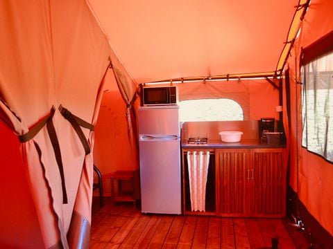 TENT 5 people - LODGE on stilts sleeps 5