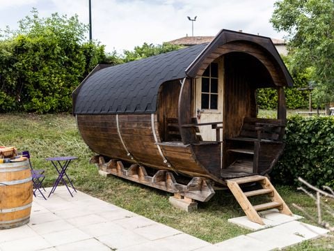 HÉBERGEMENT INSOLITE 2 personnes - Chambre Tonneau BARREL - 1 chambre (sans sanitaires)