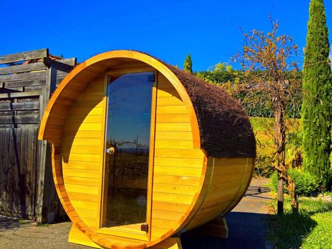 HÉBERGEMENT INSOLITE 2 personnes - Chambre Tonneau BARREL - 1 chambre (sans sanitaires)