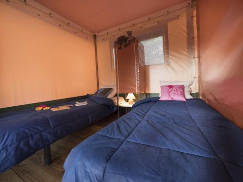 TENT 4 people - Furnished Cyrus - (no sanitary facilities, no water, no terrace)