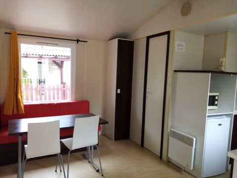 MOBILE HOME 4 people - BLEUET, VIOLETTE, CAPUCINE - 2 bedrooms with covered terrace - 28m² - France