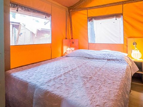 TENTE TOILE ET BOIS 6 personnes - Tente Safari | 3 Ch. | 6 Pers. | 1 SDB | Clim.