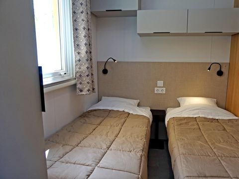 MOBILHOME 5 personnes - Caraïbes TV - 2 chambres  - 4/5 personnes