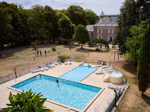 Camping Le Petit Trianon  - Camping Vienne