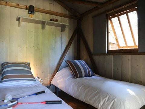 CANVAS AND WOOD TENT 4 people - CABANE LODGE CONFORT on stilts +