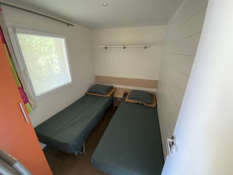 MOBILHOME 6 personnes - Confort 32 m² 3 chambres Clim, Tv