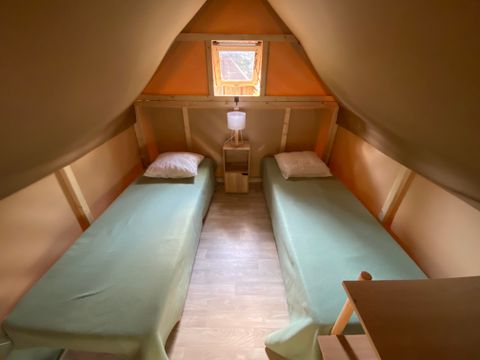 CANVAS AND WOOD TENT 2 people - Cyclolodge without sanitary facilities, without kitchen, 1 room