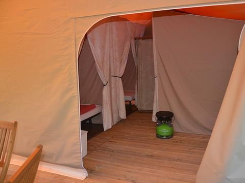 CANVAS AND WOOD TENT 6 people - Lodge Canada Confort 35m² without sanitary facilities