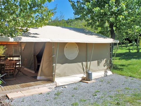 CANVAS AND WOOD TENT 6 people - Lodge Canada Confort 35m² without sanitary facilities