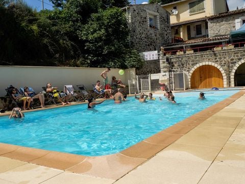 Camping les Rives d'Auzon - Camping Ardèche