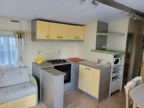 MOBILE HOME 4 people - Comfort Superior 4p (32m²) with covered terrace, 2 bedrooms, air-conditioned