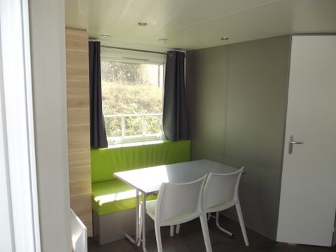 MOBILE HOME 4 people - Comfort 4p (27m²) with covered terrace, 2 bedrooms, air conditioned