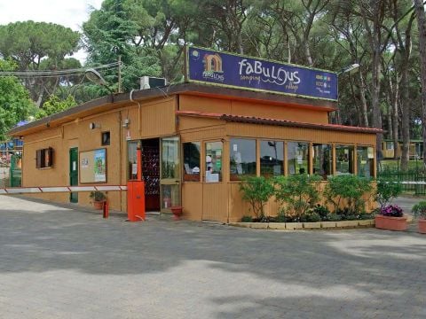 hu Fabulous Village - Camping Rome - Image N°35