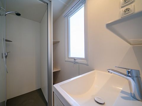 MOBILHOME 4 personnes - Comfort | 2 Ch. | 4 Pers. | Terrasse surélevée | Clim.