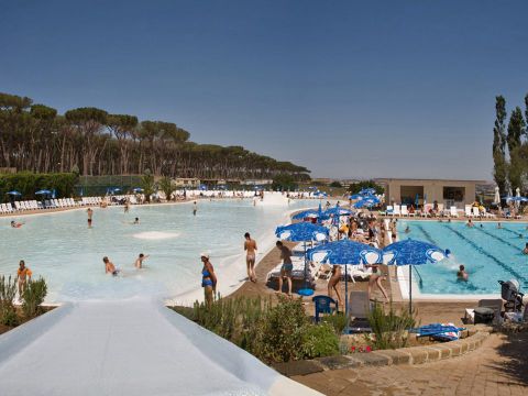 hu Fabulous Village - Camping Rome - Afbeelding N°3