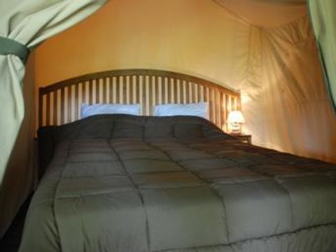 CANVAS AND WOOD TENT 5 people - SAFARI KENYA (Without sanitary facilities)