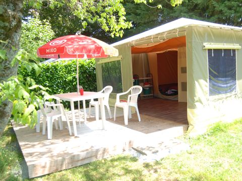 TENT 4 people - READY TO CAMP without sanitary facilities