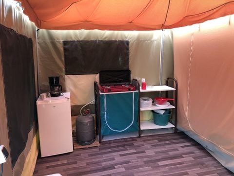 TENT 4 people - READY TO CAMP without sanitary facilities