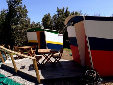 HÉBERGEMENT INSOLITE 2 personnes - Glamping  "Rando Boat" (sans sanitaires)