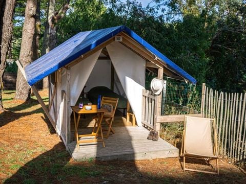 HÉBERGEMENT INSOLITE 2 personnes - Glamping "Rando Toilé" (sans sanitaires)