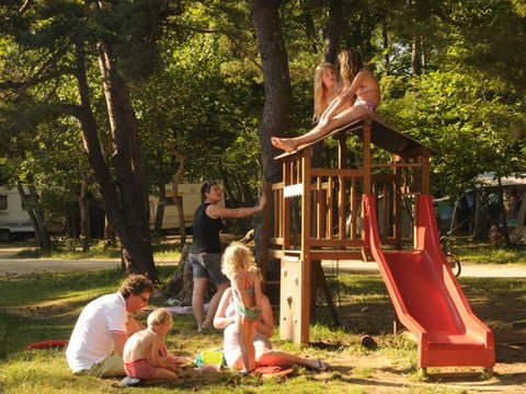 Camping L'Ermitage du Grand Bois - Camping Drôme