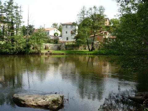 Camping Le Pont d'Allagnon - Camping Haute-Loire - Image N°18