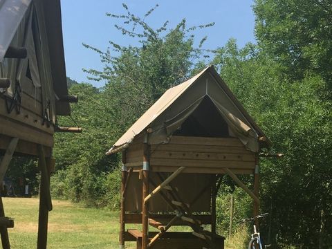 CANVAS AND WOOD TENT 2 people - Standard bivouac on stilts -1hp