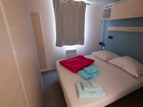 MOBILHOME 6 personnes - Confort 32m² - 3ch - Terrasse couverte - TV - Climatisation