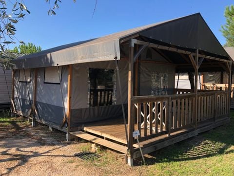 CANVAS AND WOOD TENT 4 people - Glamping tent Les Issambres