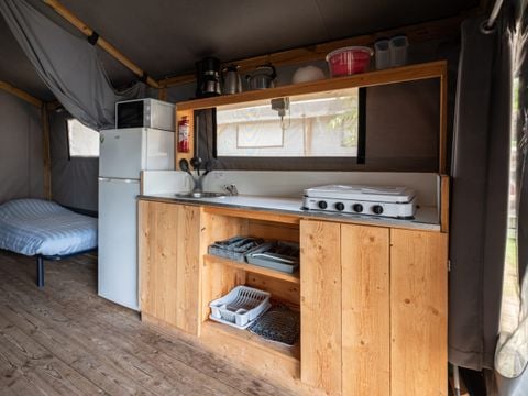 TENTE TOILE ET BOIS 4 personnes - Tente glamping Les Issambres