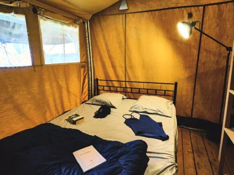 TENTE TOILE ET BOIS 5 personnes - Lodge Cosy 3 Pièces 5 Personnes Sans Sanitaire