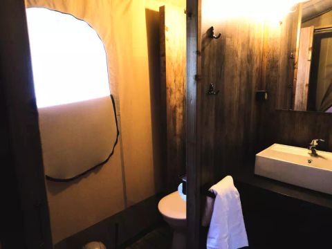 TENTE TOILE ET BOIS 5 personnes - Lodge Premium 3 Pièces 5 Personnes Climatisé