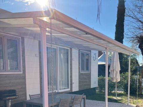 MOBILE HOME 4 people - WITHOUT LAKE VIEW 24 sqm with pergola