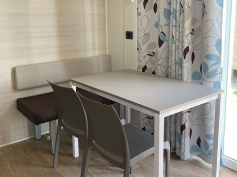 MOBILHOME 4 personnes - SENZA VISTA LAGO 24mq pergolato/terrazzo