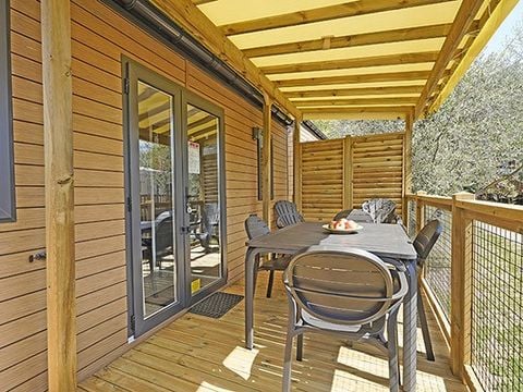 MOBILHOME 6 personnes - Mobil-home | Premium | 3 Ch. | 6 Pers. | Terrasse surélevée | 2 SDB | Clim.