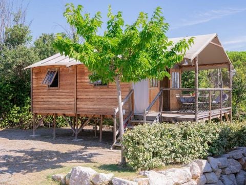 UNUSUAL ACCOMMODATION 5 people - FLOWER LODGE WOOD ON STILTS