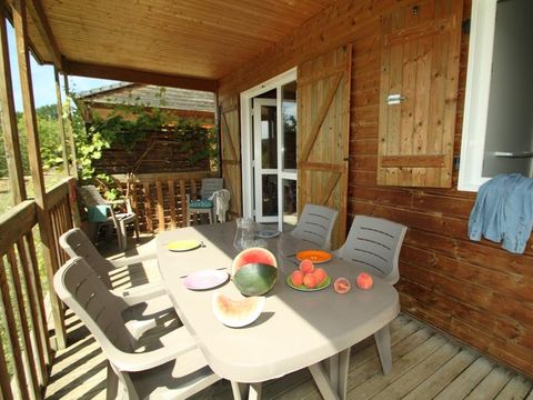 CHALET 6 personnes - Confort 26m² (2 chambres) + terrasse couverte 6m² vue sur le lac