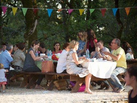 Flower Camping Lac du Causse - Camping Correze - Image N°14