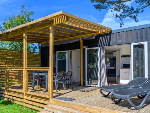 MOBILHOME 6 personnes - Homeflower PREMIUM avec Jacuzzi - 30,5m² (3 chambres) + terrasse + TV + Plancha + Clim