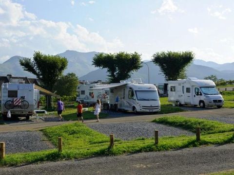 Camping Le Vieux Berger - Camping Hautes-Pyrénées - Image N°4