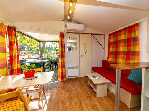 MOBILE HOME 6 people - MH2 Comfort 27 m² + air conditioning, with sanitary facilities