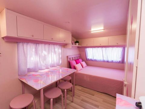 CARAVANE 4 personnes - Rosa Capricho, sans sanitaires