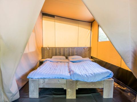 CANVAS AND WOOD TENT 6 people - Glamping tent Larzac