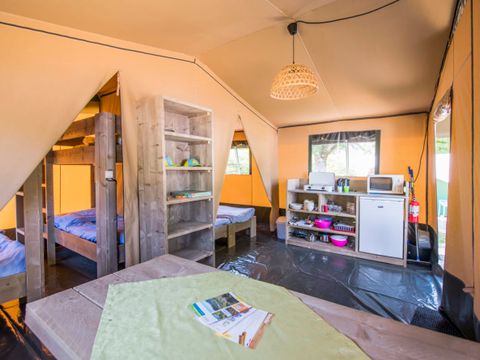 CANVAS AND WOOD TENT 6 people - Glamping tent Larzac