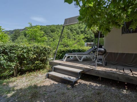 CANVAS AND WOOD TENT 6 people - Glamping tent Larzac