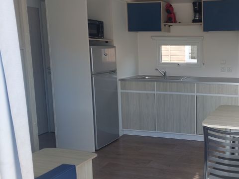 MOBILHOME 6 personnes - Mobil-home 003 (3 chambres, 1 salle d'eau) - Clim, TV, Lave-vaisselle - Terrasse semi-couverte