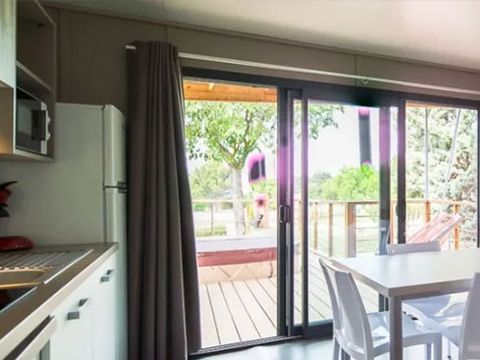 MOBILE HOME 5 people - Luberon - 35m² - 2 bedrooms + jacuzzi (4 adults & 1 child aged max 12)