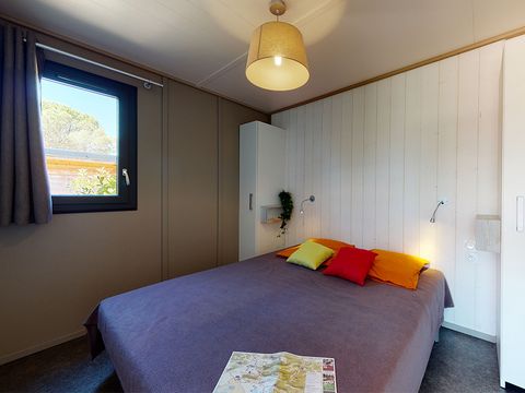 MOBILHOME 5 personnes - Luberon - 35m² - 2 chambres + jacuzzi (4 adultes & 1 enfant de max 12 ans)